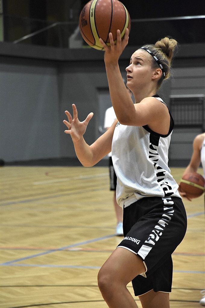 22.08.2020 - Simone Sill hat bei CB Valls eine neue Herausforderung (c) Ernst Weiss #forçavalls #basketballrotweissrot